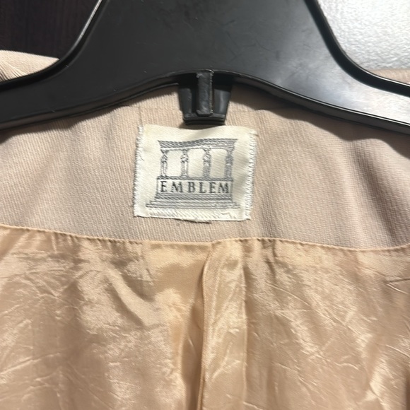 Beige/tan woman’s blazer jacket. Size small emblem brand - Picture 3 of 4